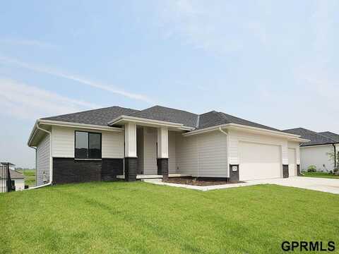 21138 Hartman Avenue, Elkhorn, NE 68022
