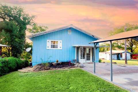 110 West Lakeshore Drive, McAlester, OK 74501