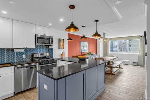 345 East 93rd Street, New York, NY 10128