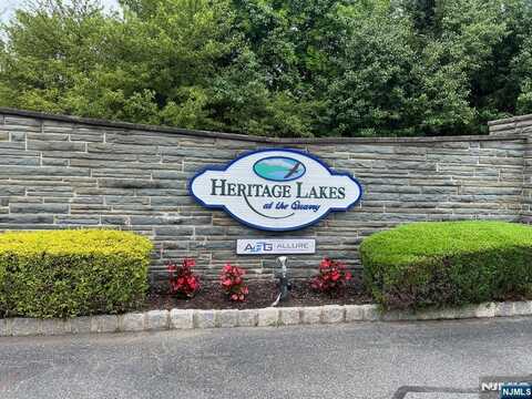 7 Meadow Lakes Drive, Hamburg, NJ 07419