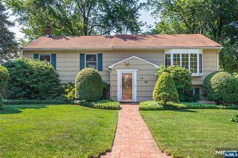 14 Charlotte Terrace, Wayne, NJ 07470