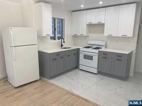 19-23 E Main Street B, Ramsey, NJ 07446