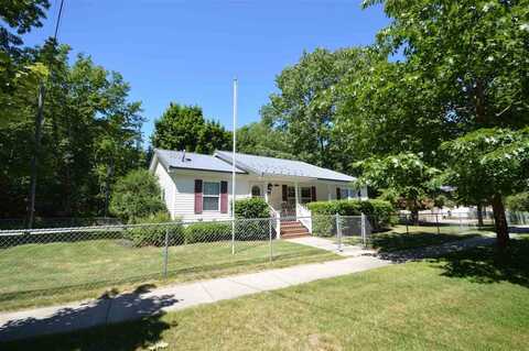 523 Lincoln, Boyne City, MI 49712