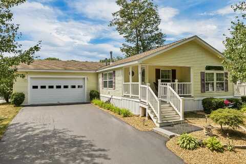 41 Holly Circle, North Hampton, NH 03862