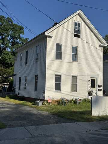 109 Central Street, Brattleboro, VT 05301