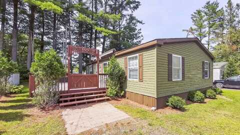 9 Stryhas Trailer Court, Ludlow, VT 05149