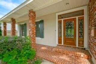 24 BERKLEY Avenue, Harahan, LA 70123