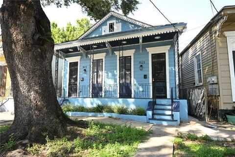 1923 BAYOU Road, New Orleans, LA 70116