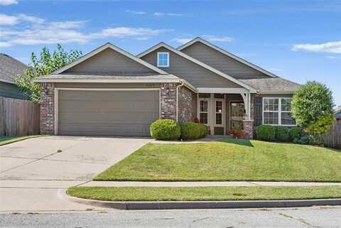 2209 E Fargo Street, Broken Arrow, OK 74012