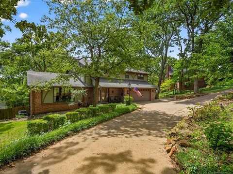 1311 Evergreen Drive, Bartlesville, OK 74006