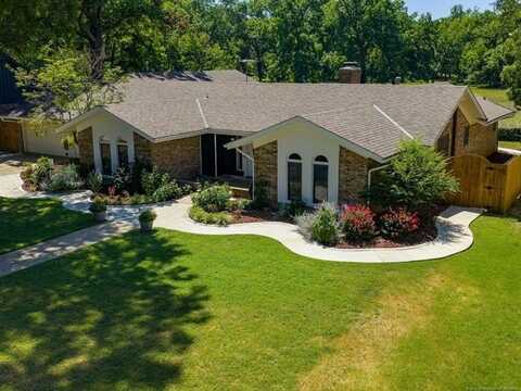 1321 SE Hampden Road, Bartlesville, OK 74006