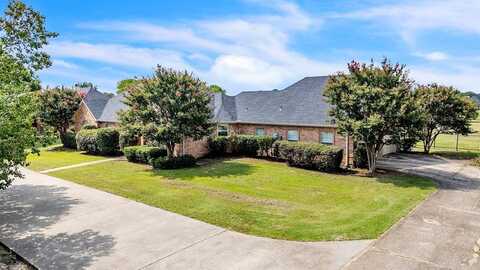 1200 E Remington Park Drive, Talty, TX 75160