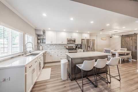 6217 Scenic Drive, Rowlett, TX 75088