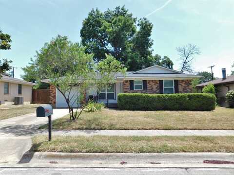 2006 Shawnee Street, Denton, TX 76209