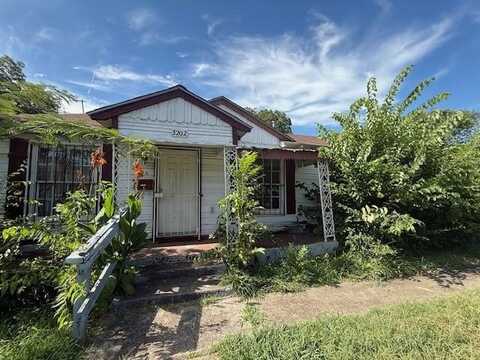 3202 Reynolds Avenue, Dallas, TX 75223