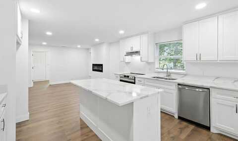 4804 Avenue G, Fort Worth, TX 76105
