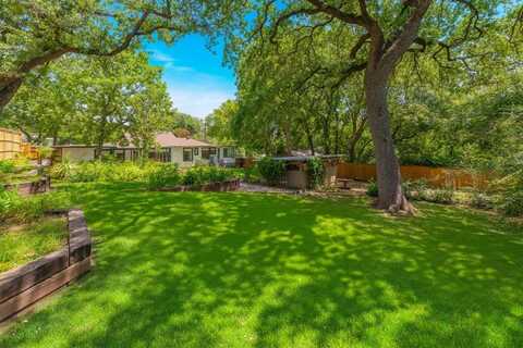 616 Woodland Street, Denton, TX 76209