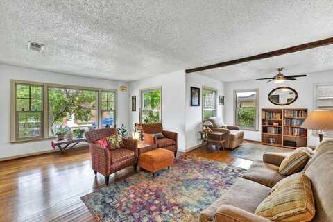2837 Townsend Drive, Fort Worth, TX 76110