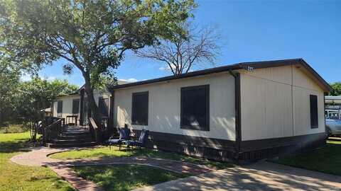 4000 Ace Lane, Lewisville, TX 75067
