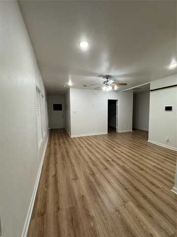 2825 Meadowbrook Drive, Fort Worth, TX 76103