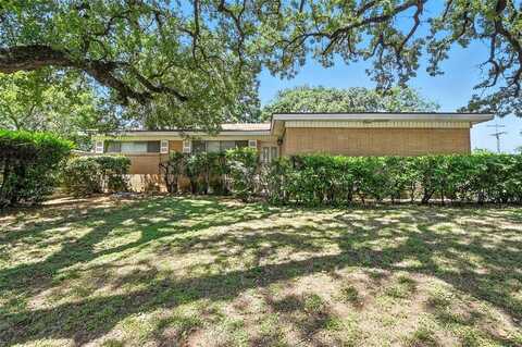 1502 Westcrest Drive, Arlington, TX 76013