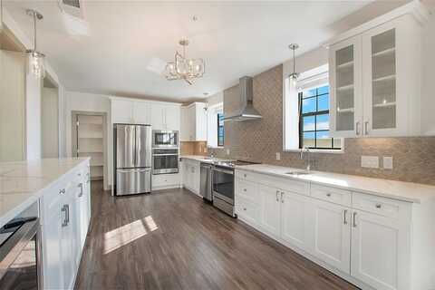 2610 Allen Street, Dallas, TX 75204