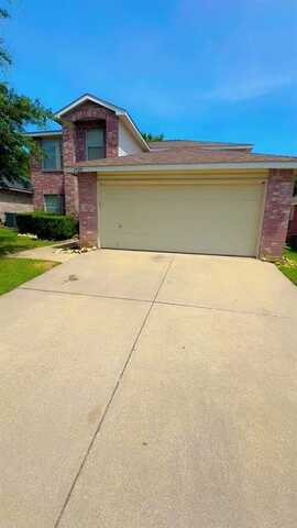 3920 Fox Run Drive, Fort Worth, TX 76123