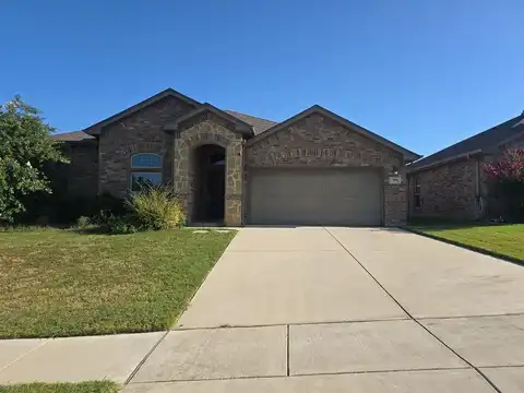 7908 Wilson Cliff Court, White Settlement, TX 76108