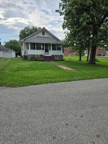 501 S Jones St, Robinson, IL 62454