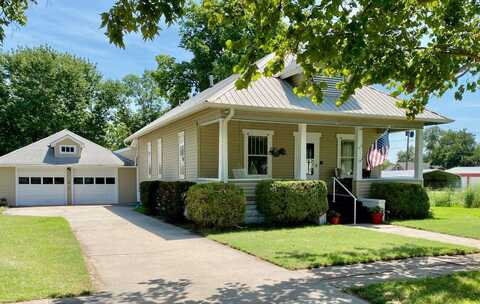 412 Maple St, Cawker City, KS 67430