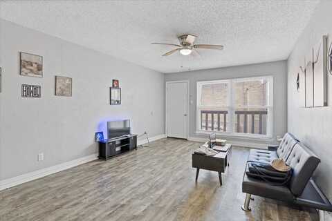 6016 Westridge Ln, Fort Worth, TX 76116