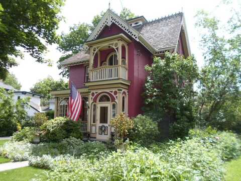 51 Chestnut Street, Cooperstown, NY 13326