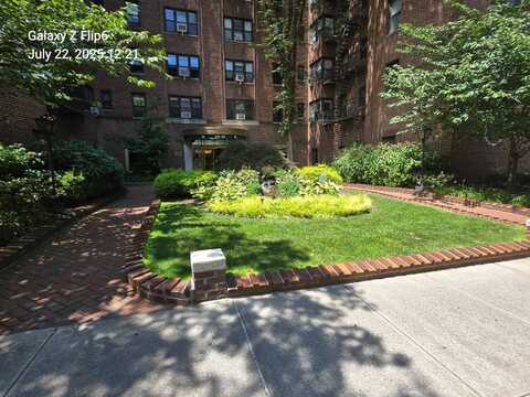6910 Yellowstone Blvd, Forest Hills, NY 11375