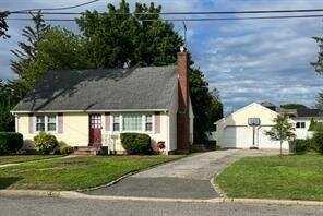 23 West 8thSt, Deer Park, NY 11729