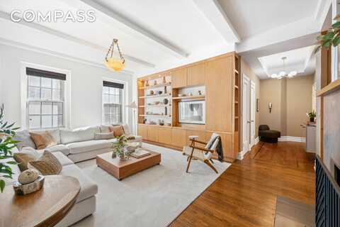 25 Fifth Avenue, New York, NY 10003