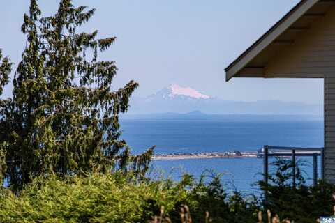 1421 W 5th Street, Port Angeles, WA 98362