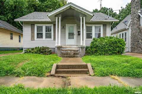 320 N 5TH Avenue, Canton, IL 61520