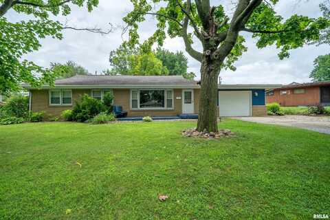 607 W BURTON Street, Eureka, IL 61530