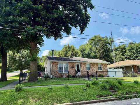 503 N 7TH Street, Petersburg, IL 62675