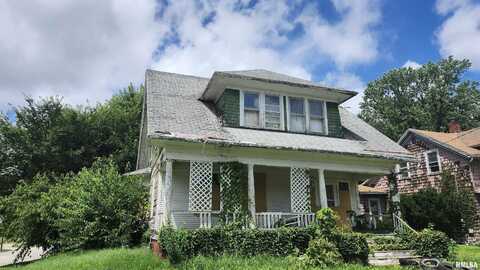 620 N CEDAR Street, Galesburg, IL 61401