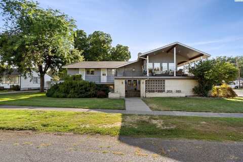 1031 Prosser Ave, Prosser, WA 99350