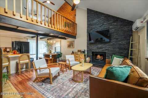 237 Ash Drive Drive, Long Pond, PA 18334