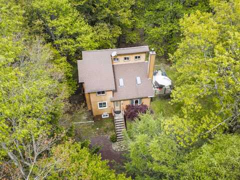 205 Victory Lane, Long Pond, PA 18334