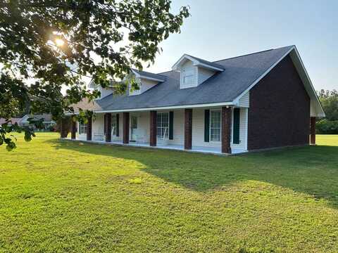 38 Wyatt Lane, Picayune, MS 39466