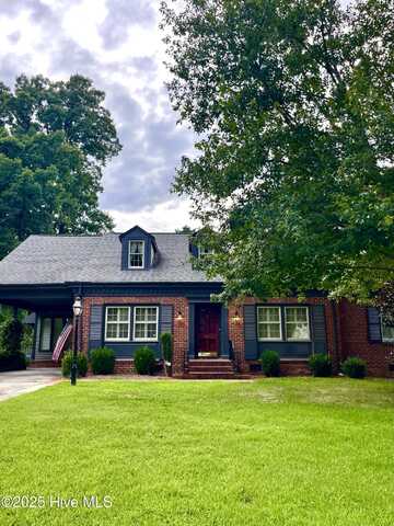 401 Brentwood Drive N, Wilson, NC 27893