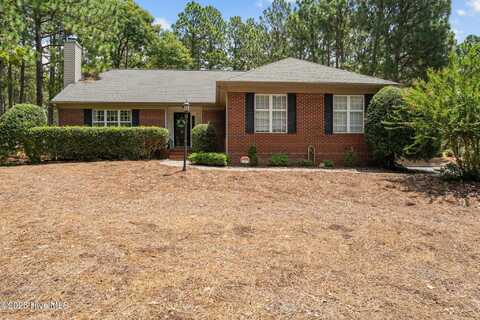 265 Longleaf Drive, West End, NC 27376