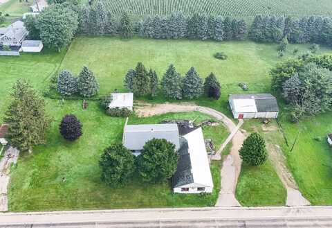 7916 W Pines, POLO, IL 61064