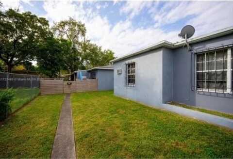 340 NE 82nd St, Miami, FL 33138