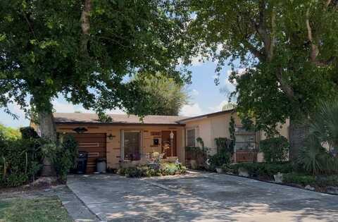 6360 SW 9th Pl, North Lauderdale, FL 33068