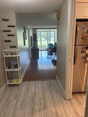 2661 S Course Dr, Pompano Beach, FL 33069